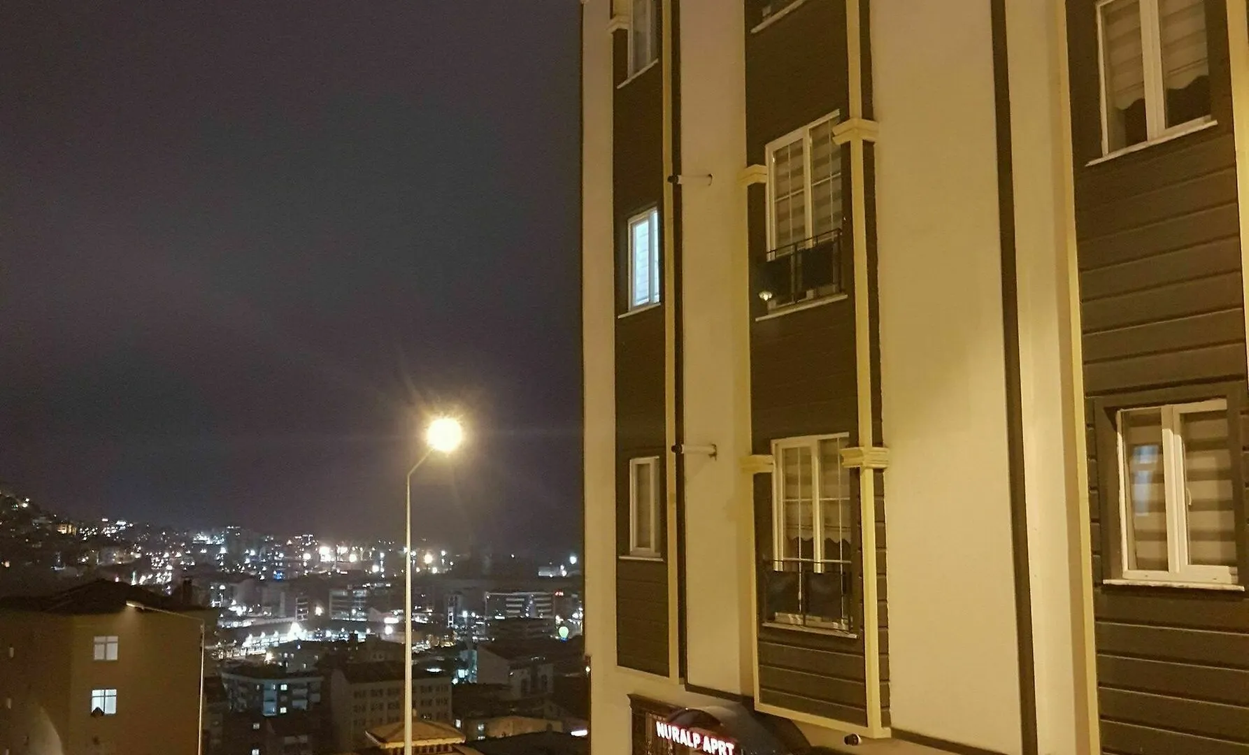 Nuralp Apart Otel - ترابزون شقة فندقية
